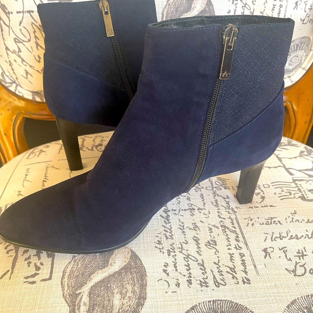 Aquatalia mixed media bootie Size 12